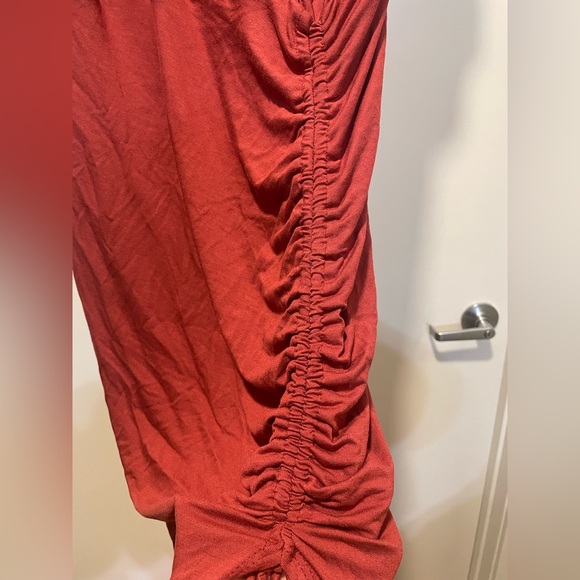 Ruched dress - Picture 3 of 4